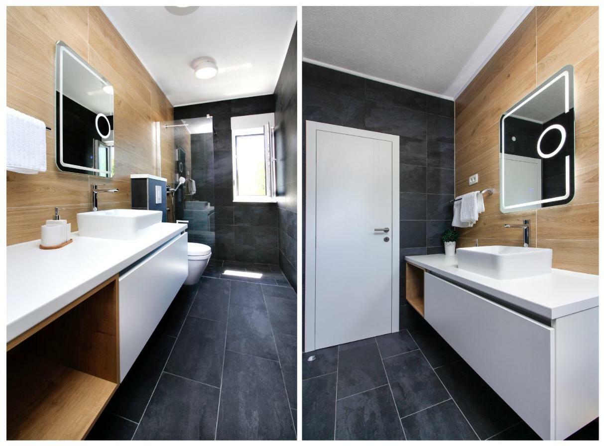 Navis Heated Pool Villa Makarska